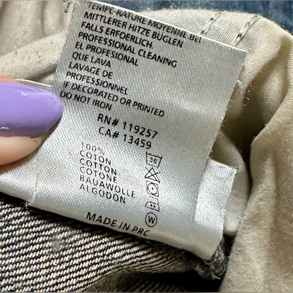 Christian Audigier Denim Men’s Slightly Distressed Jeans. Size 34 x 32 - Picture 16 of 16